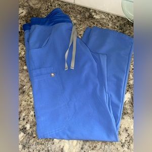 FIGS Scrubs Kade Cargo